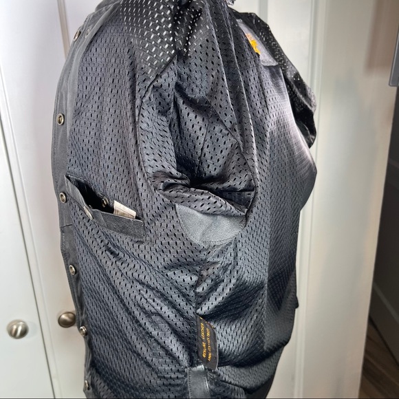 Harley Davidson Leather Jacket - Picture 12 of 14